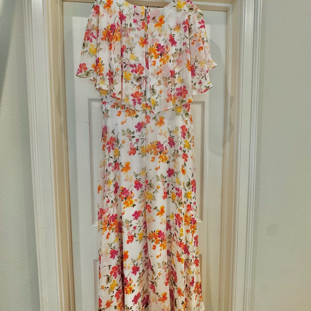 Calvin Klein Spring and Summer Floral Dress NWT - Picture 7 of 9